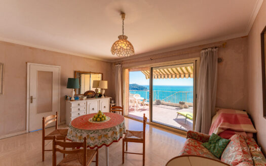 Appartement avec vue mer, garage et piscine à Villefranche – Cactus Roc