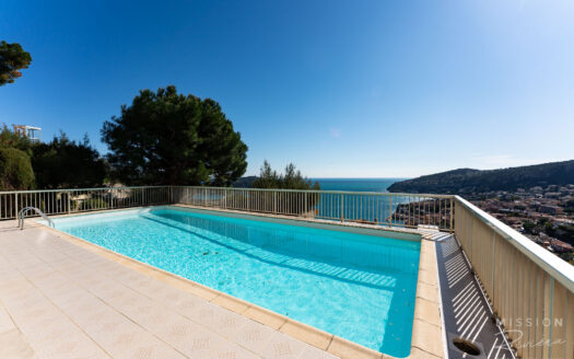 Appartement avec vue mer, garage et piscine à Villefranche – Cactus Roc