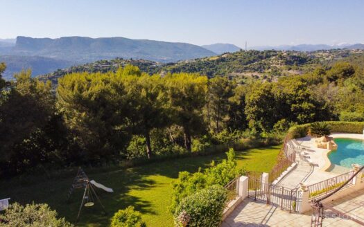 Villa de 6 chambres à Fabron Supérieur à Nice, avec garage et annexe